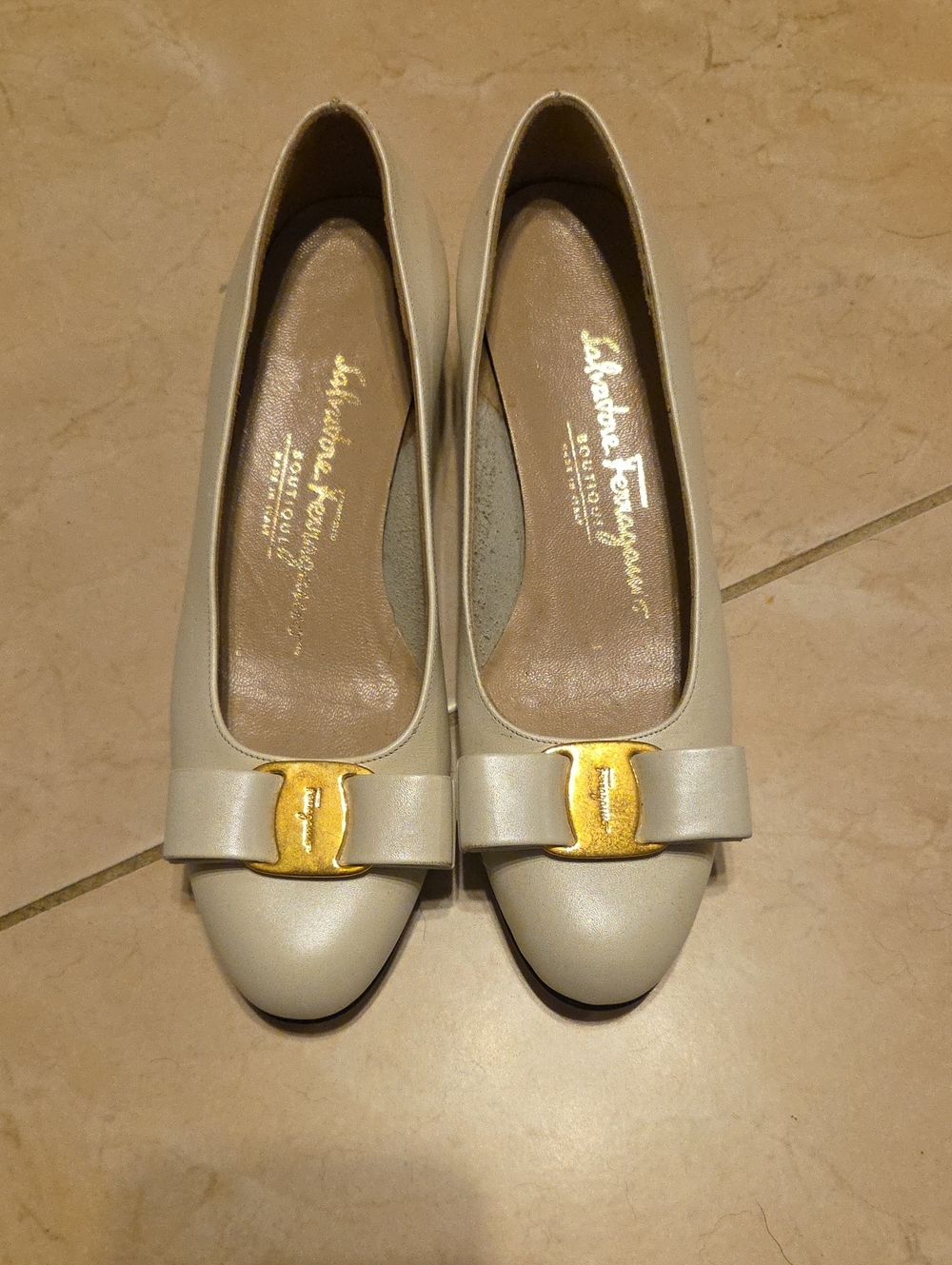 Salvatore Ferragamo Pearl White Vara Bow Flats